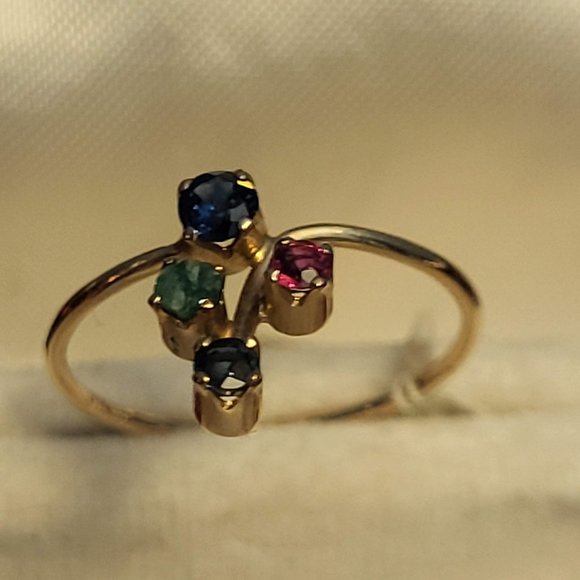 9K Gold Ring with gemstones - Picture 5 of 9